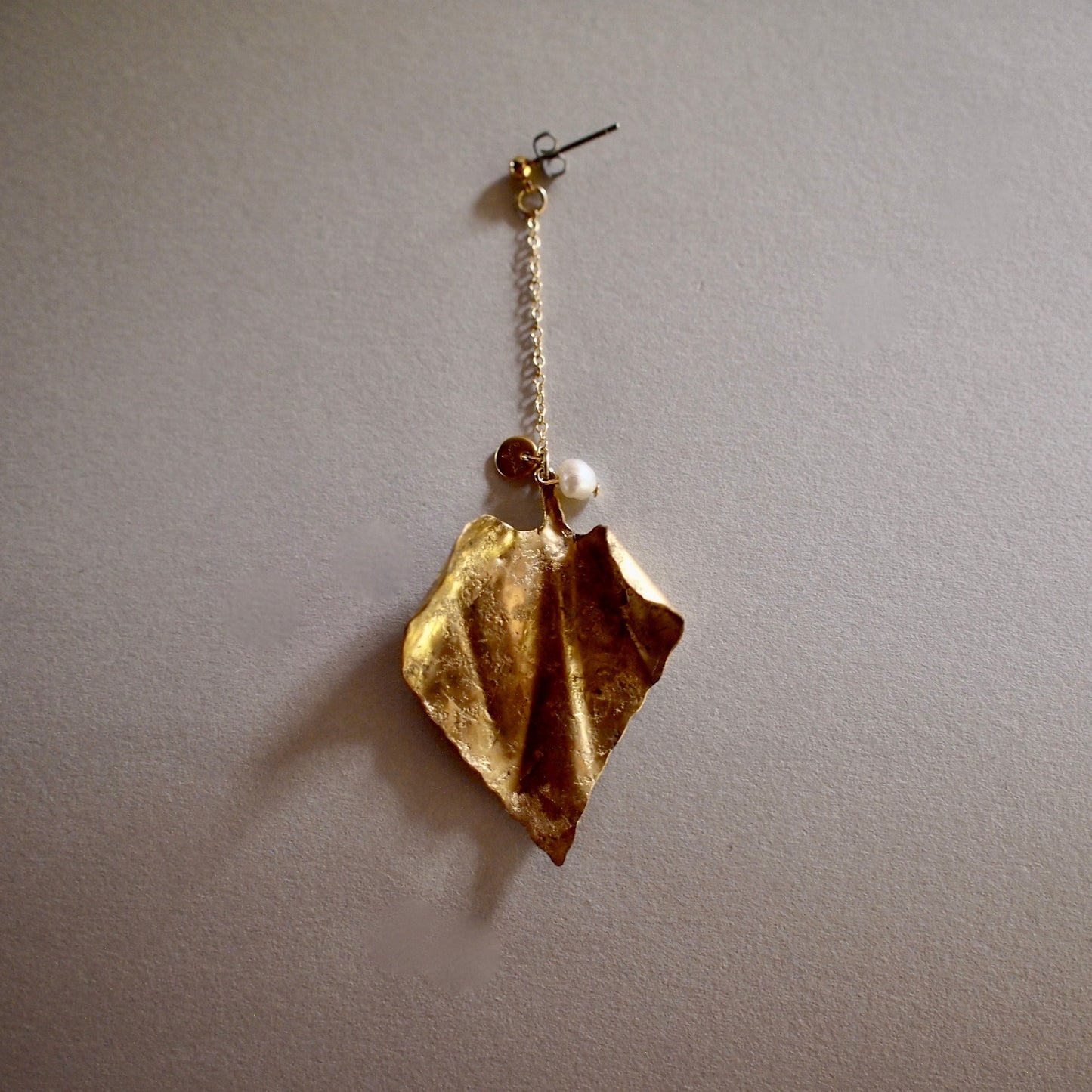 【FUSION】_ DOKUDAMI leaf / PIERCE/EARRING Single