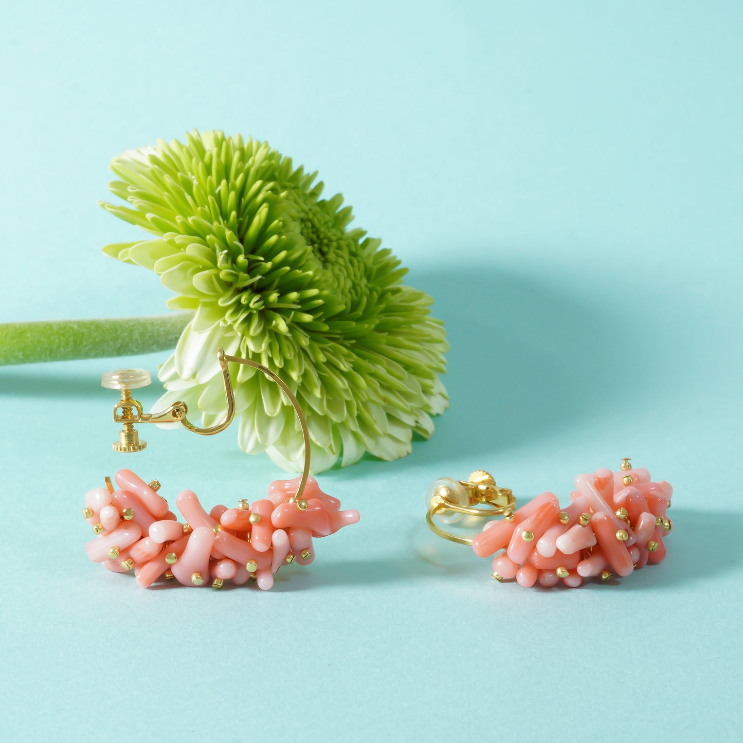 PEBBLY GARDEN HOOP EARRING