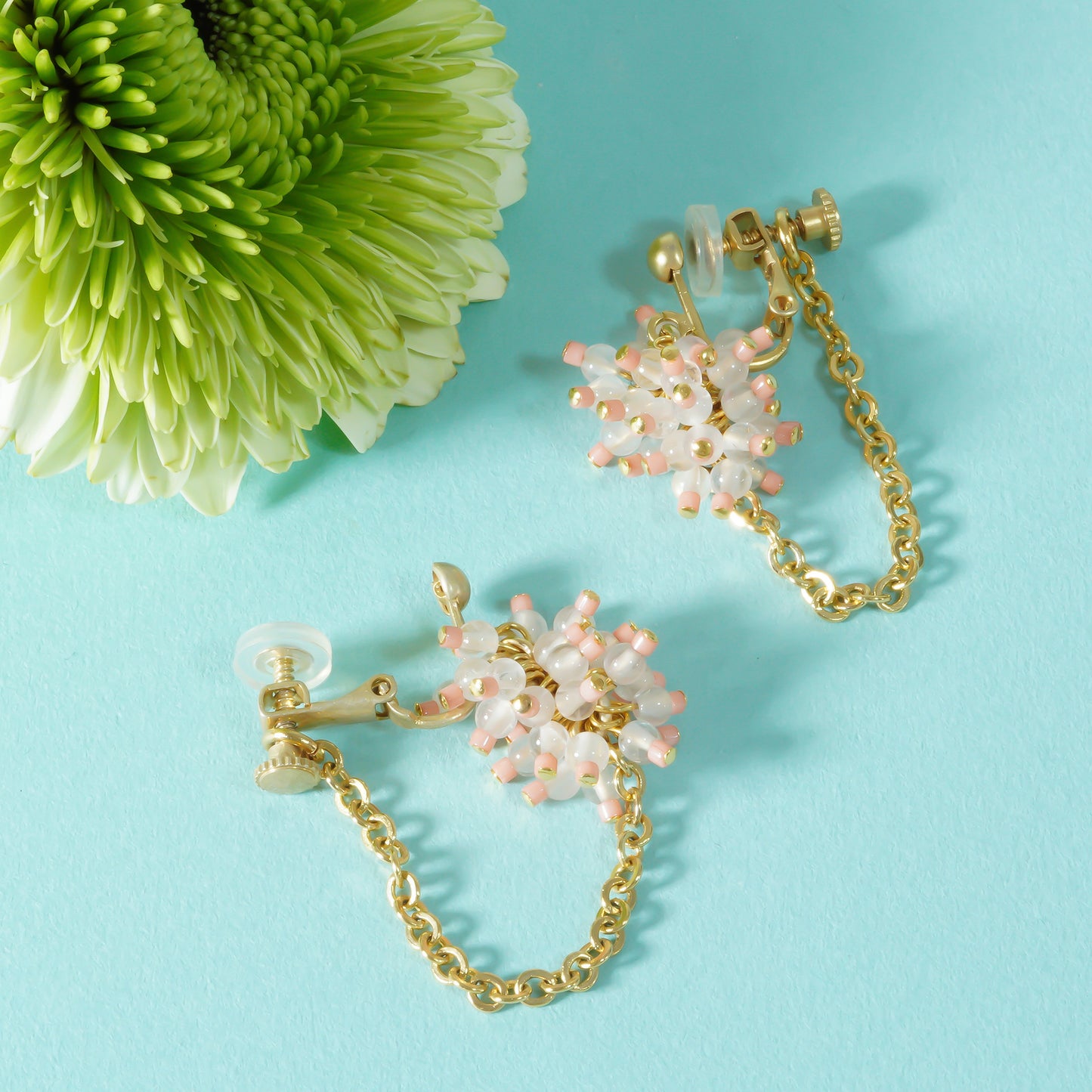 PEBBLY GARDEN CHAIN EARRING