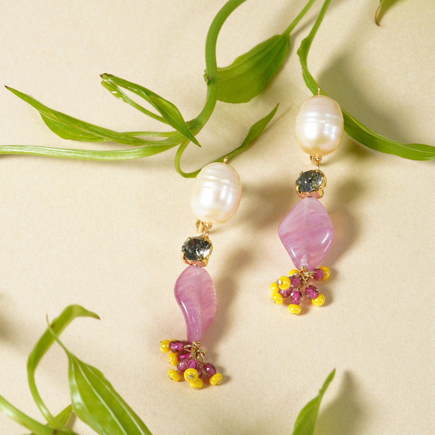 NOSTALGIA PEACOCK EARRING
