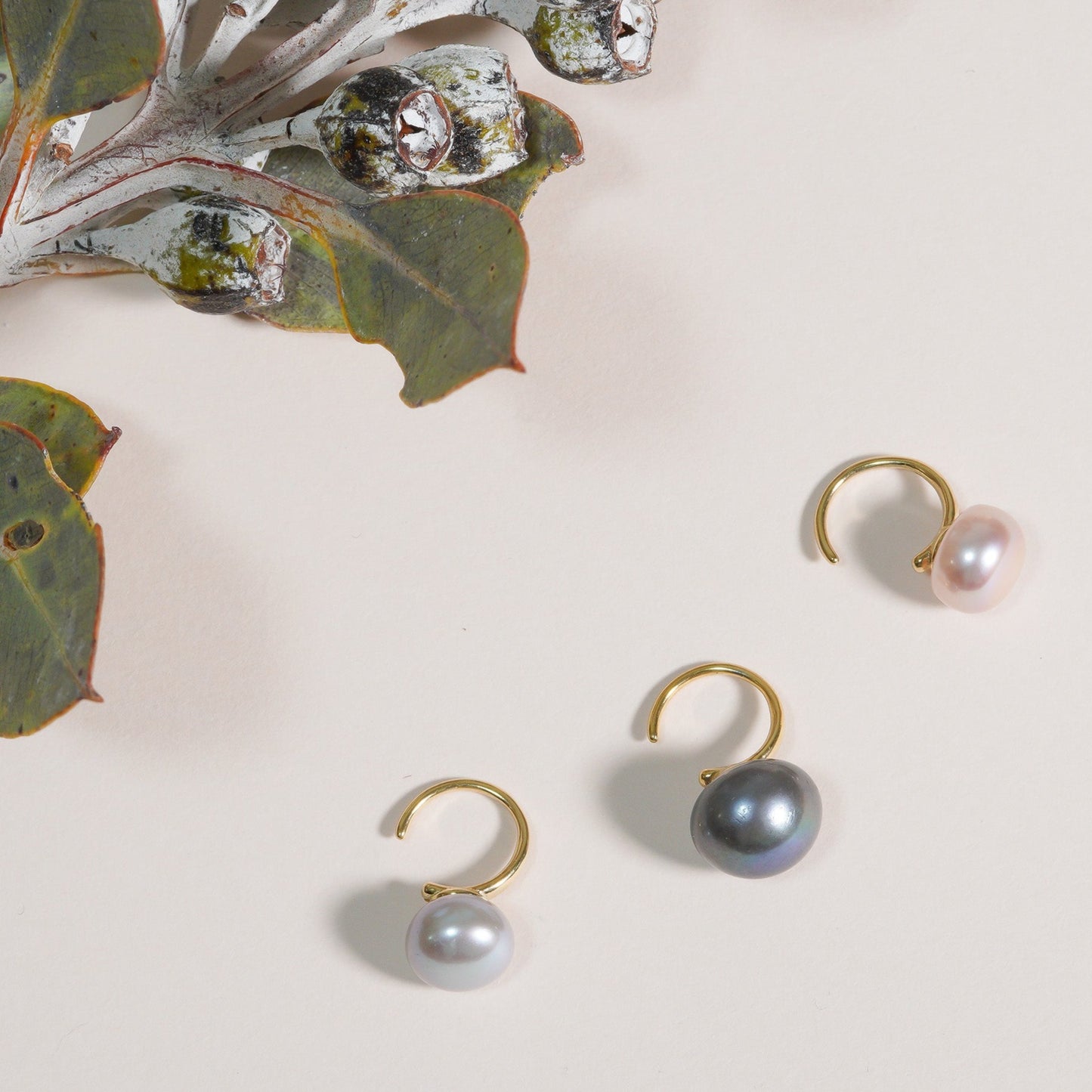 CANDY PEARL EARCUFF