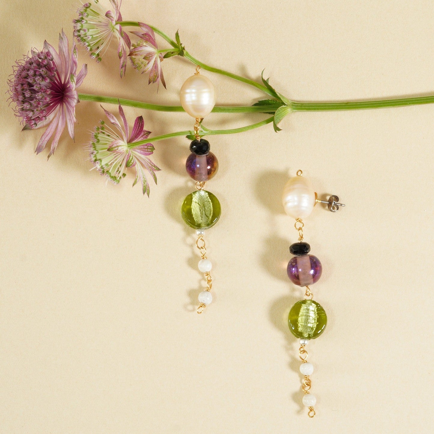 NOSTALGIA GLASS LONG PIERCE