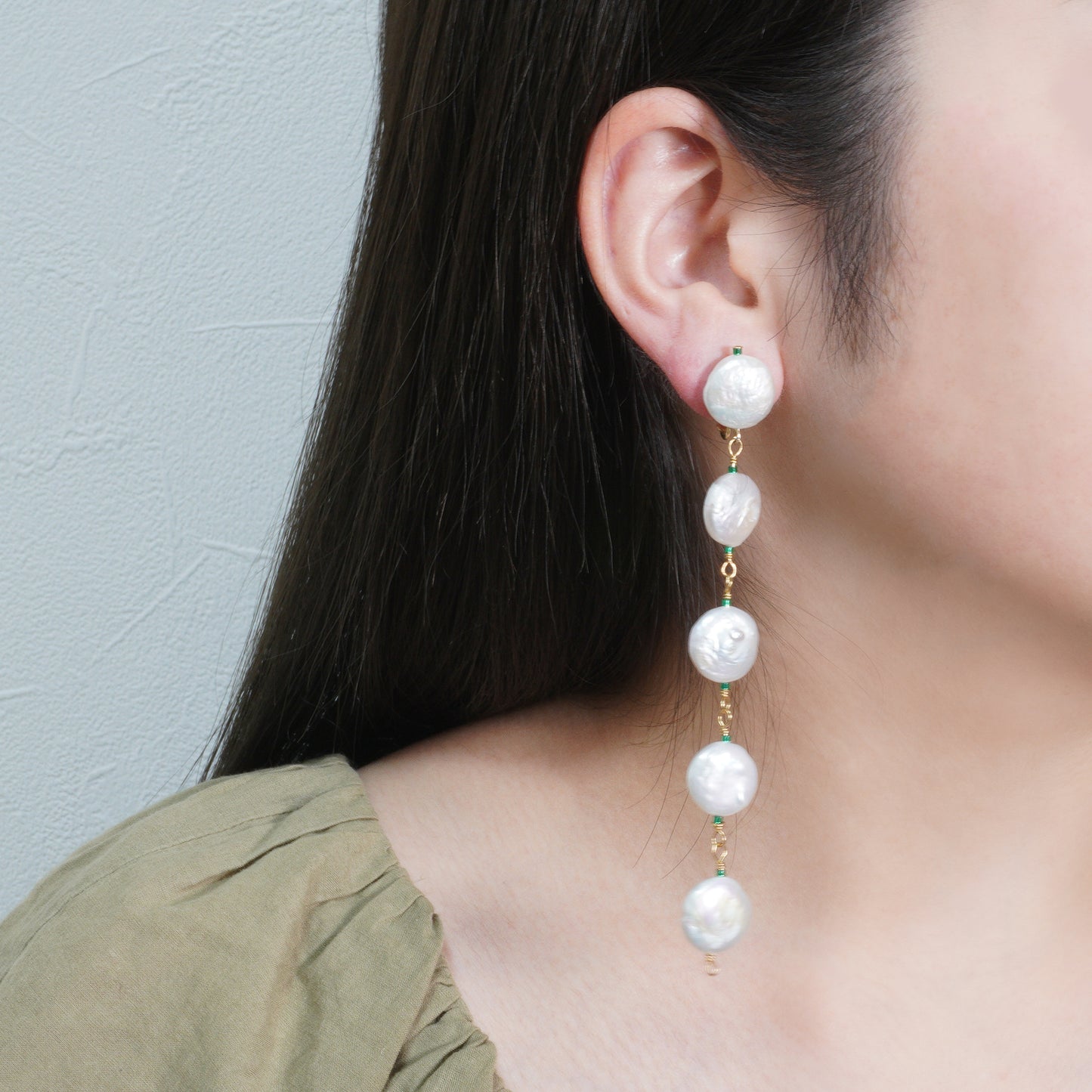CANDY PEARL LONG EARRING