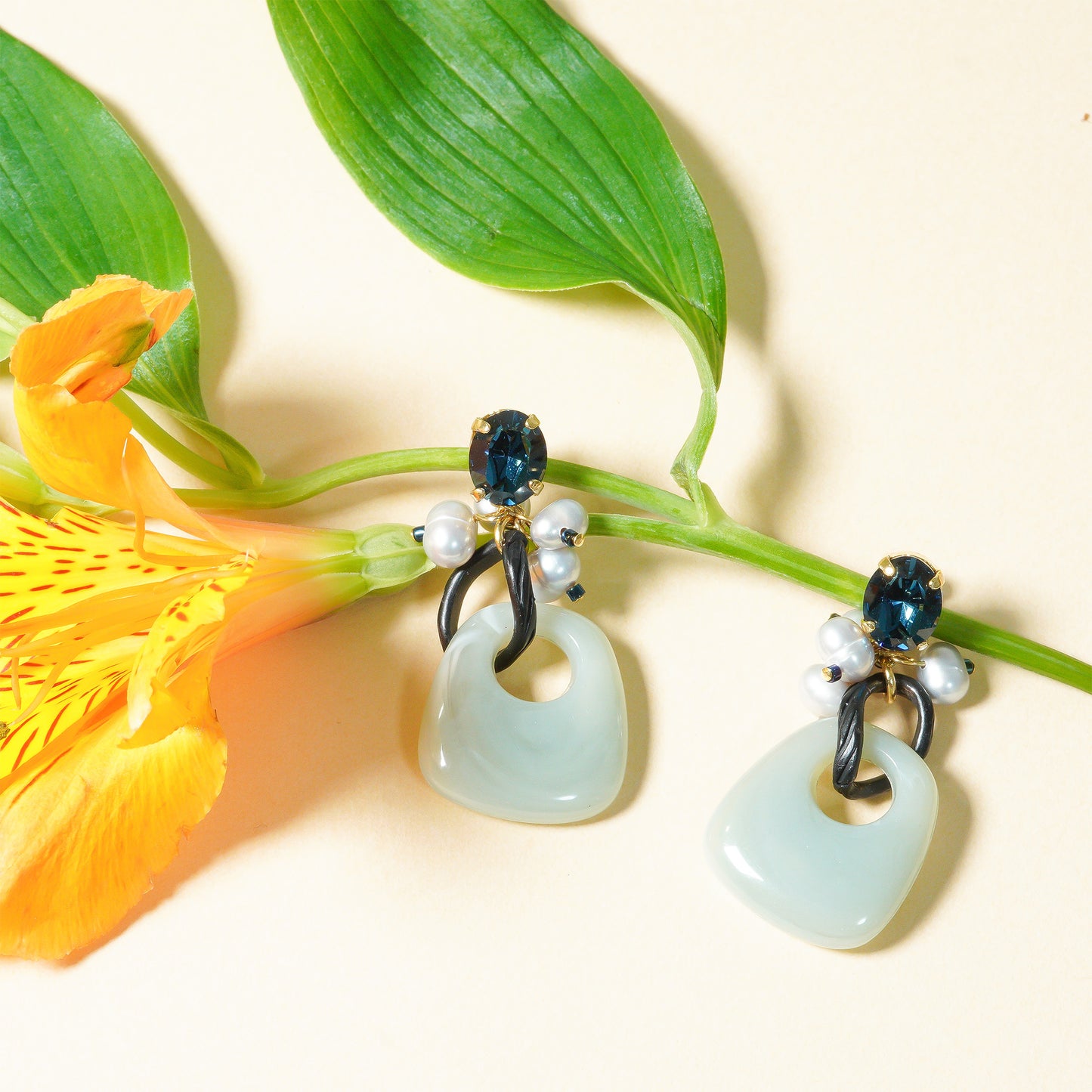 HoiAn SHORT PIERCE