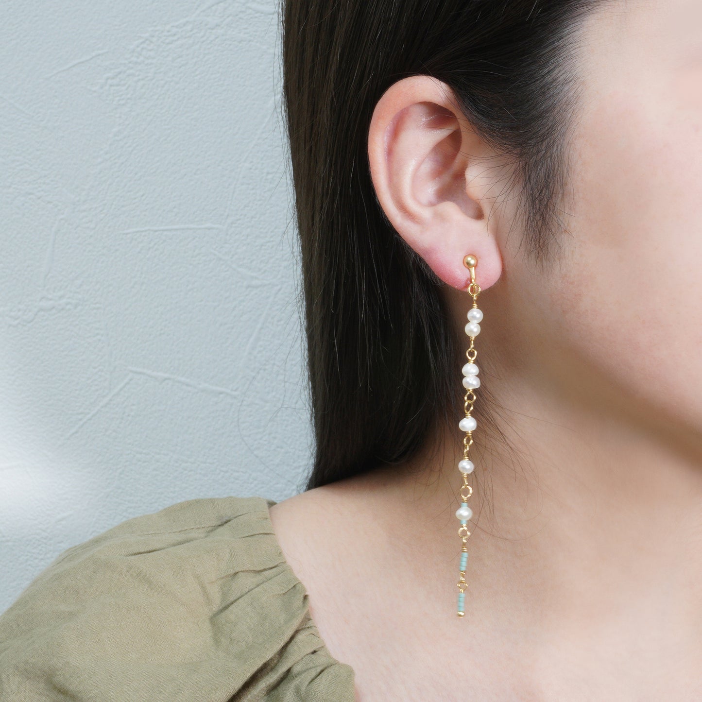 CANDY PEARL EARRING THIN LONG
