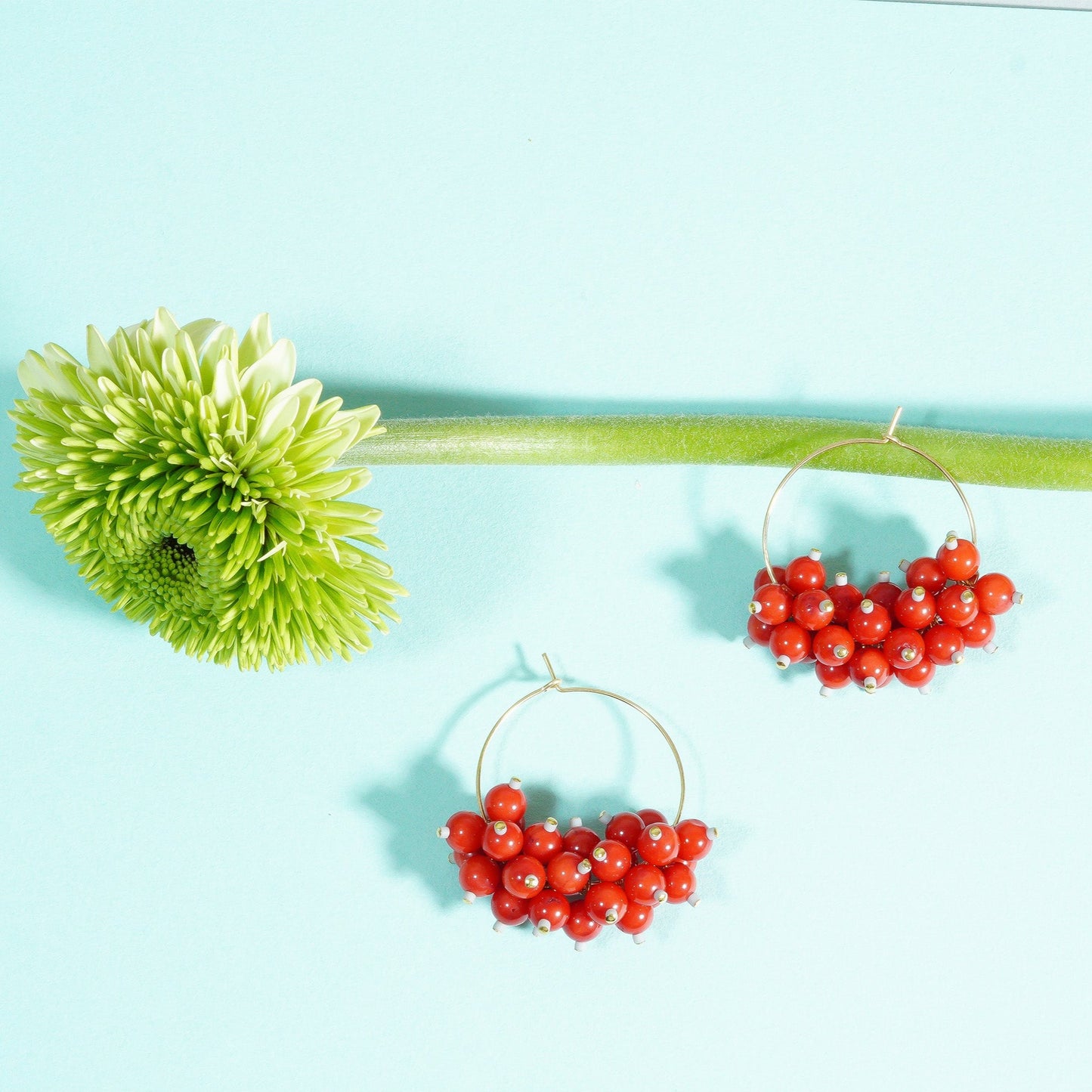 PEBBLY GARDEN HOOP PIERCE