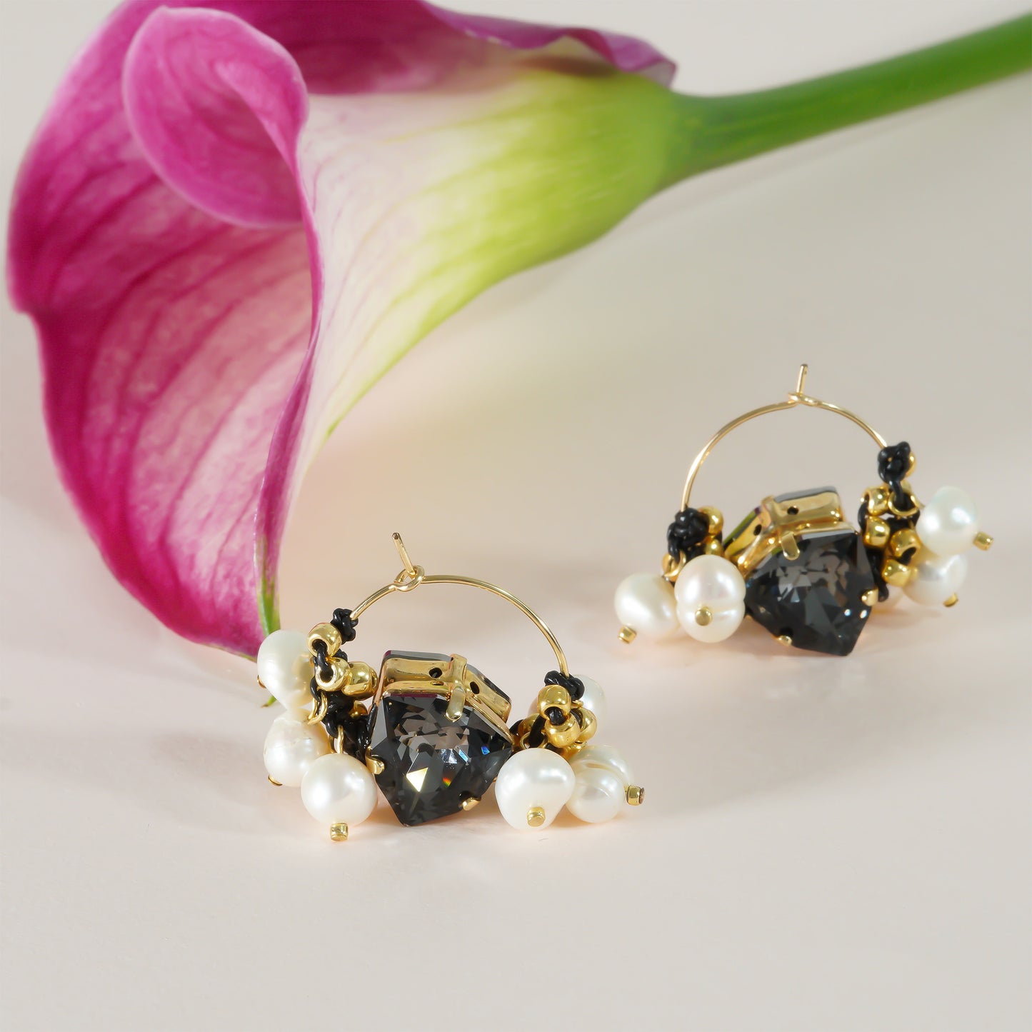 LIBERTY BIJOU HOOP PIERCE