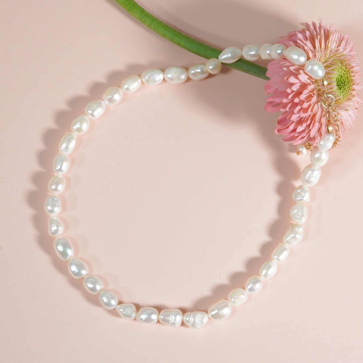 CANDY PEARL NECKLACE