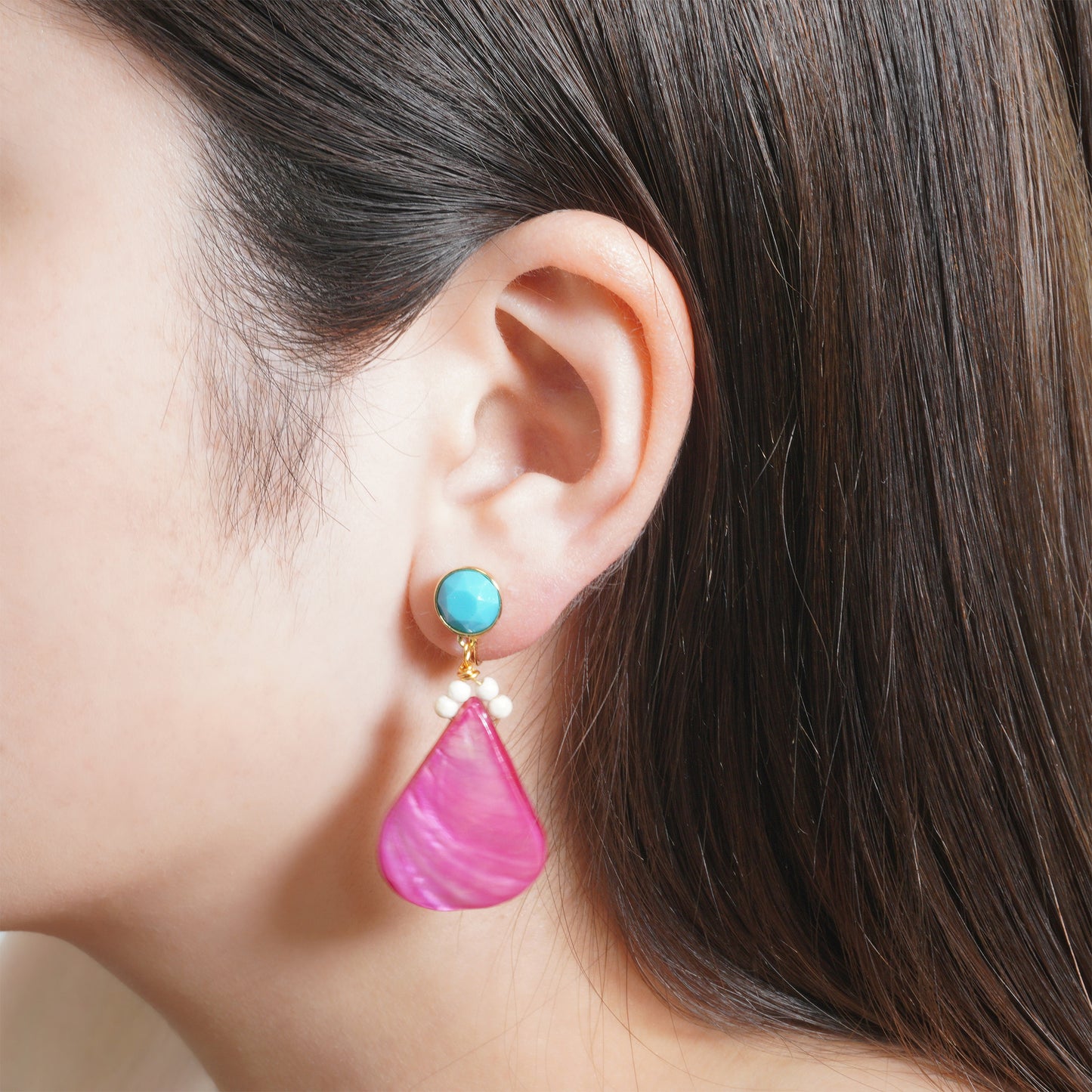 NOSTALGIA PETAL EARRING