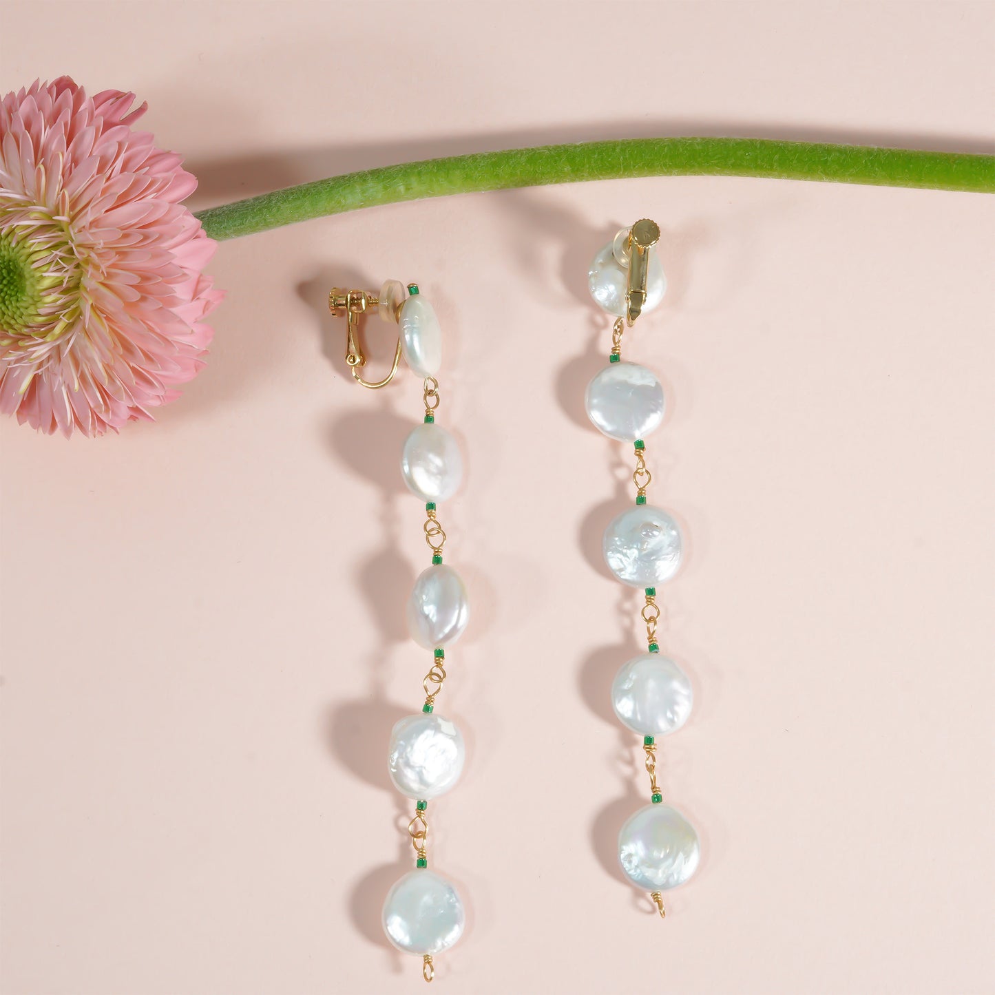 CANDY PEARL LONG EARRING