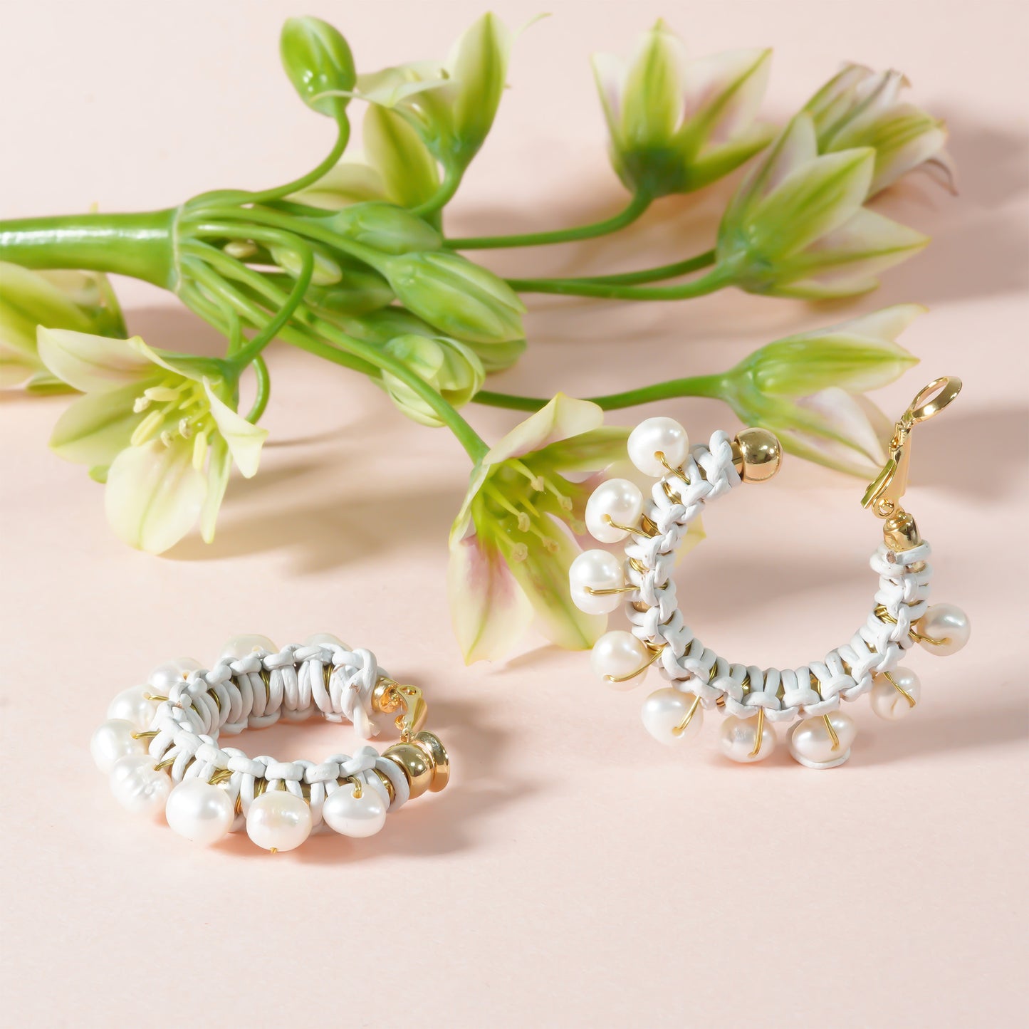 CANDY PEARL CHUNKY HOOP EARRING
