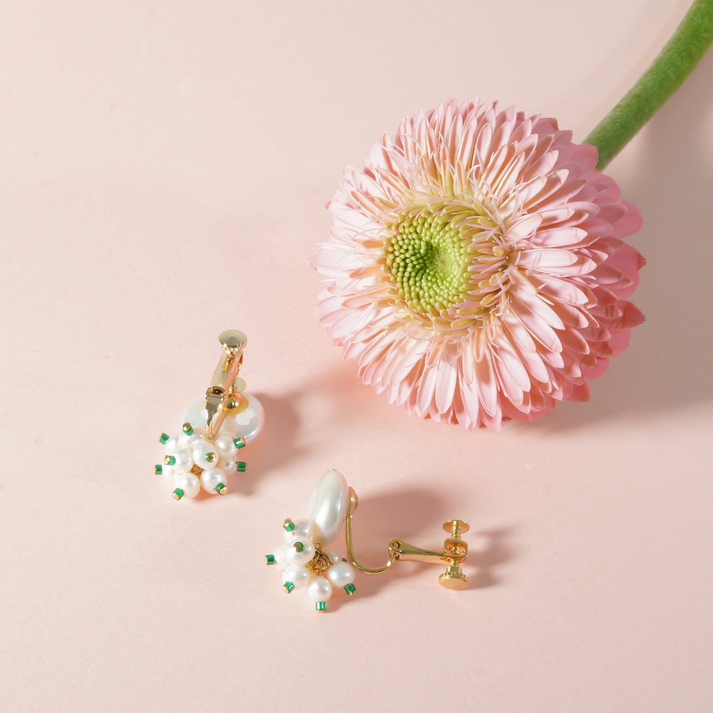 CANDY PEARL SHORT EARRING