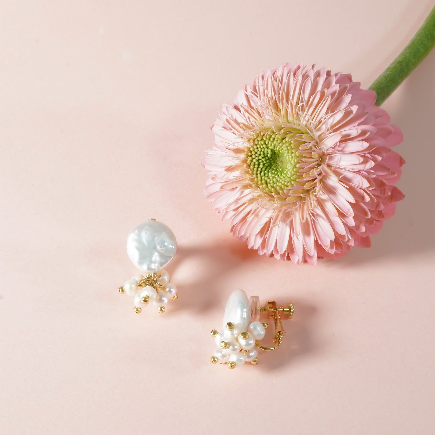 CANDY PEARL SHORT EARRING