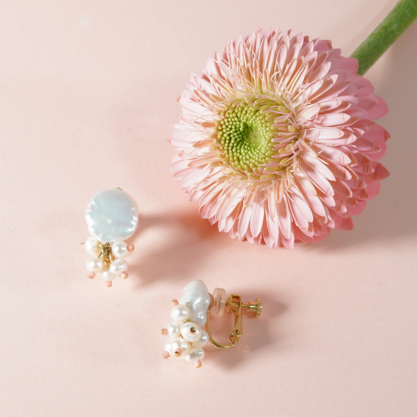 CANDY PEARL SHORT EARRING