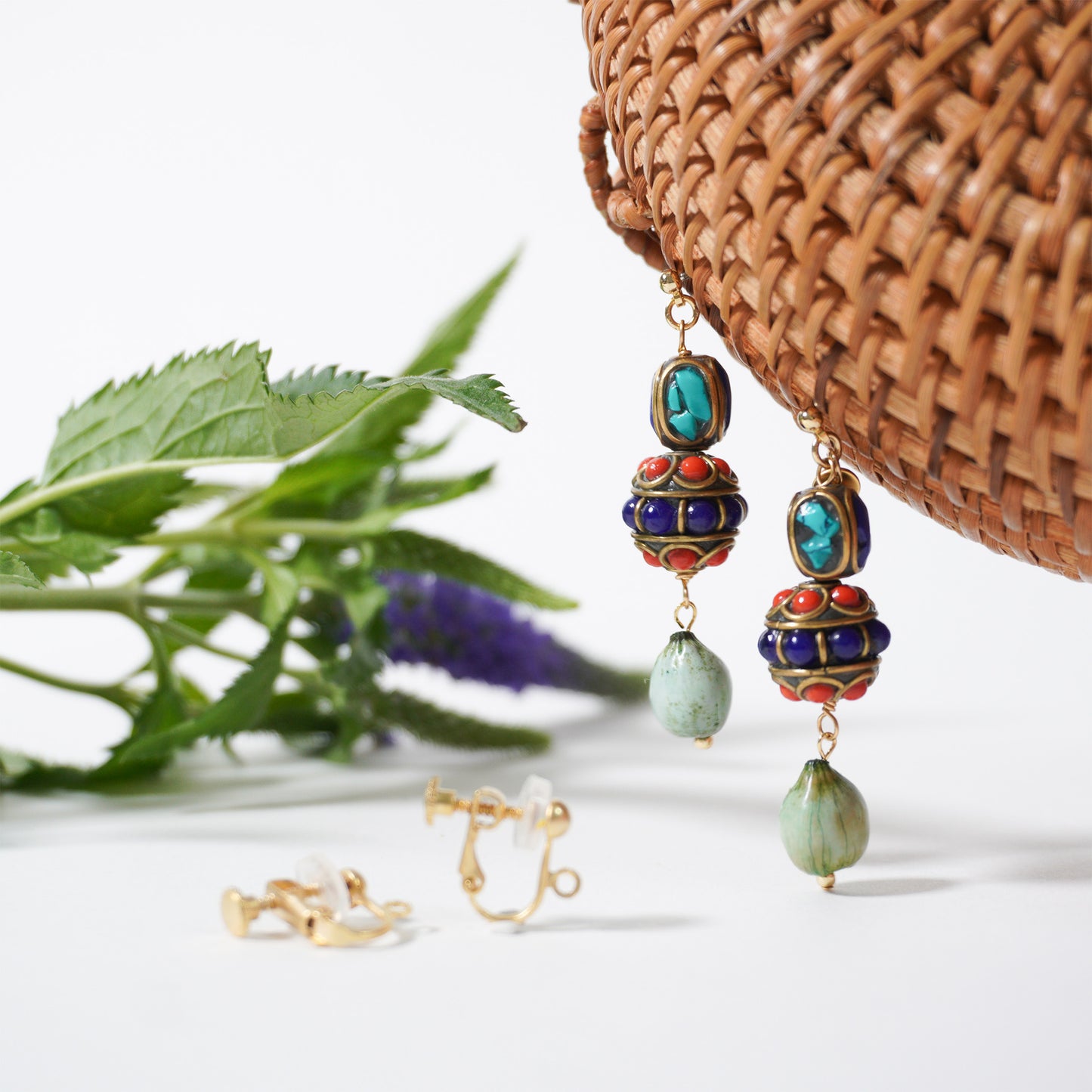 BANGKOK WORLD BEADS SHORT PIERCE/EARRING