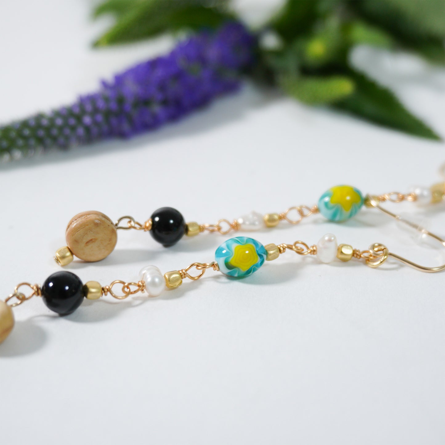 BANGKOK EGG BEADS LONG PIERCE/EARRING