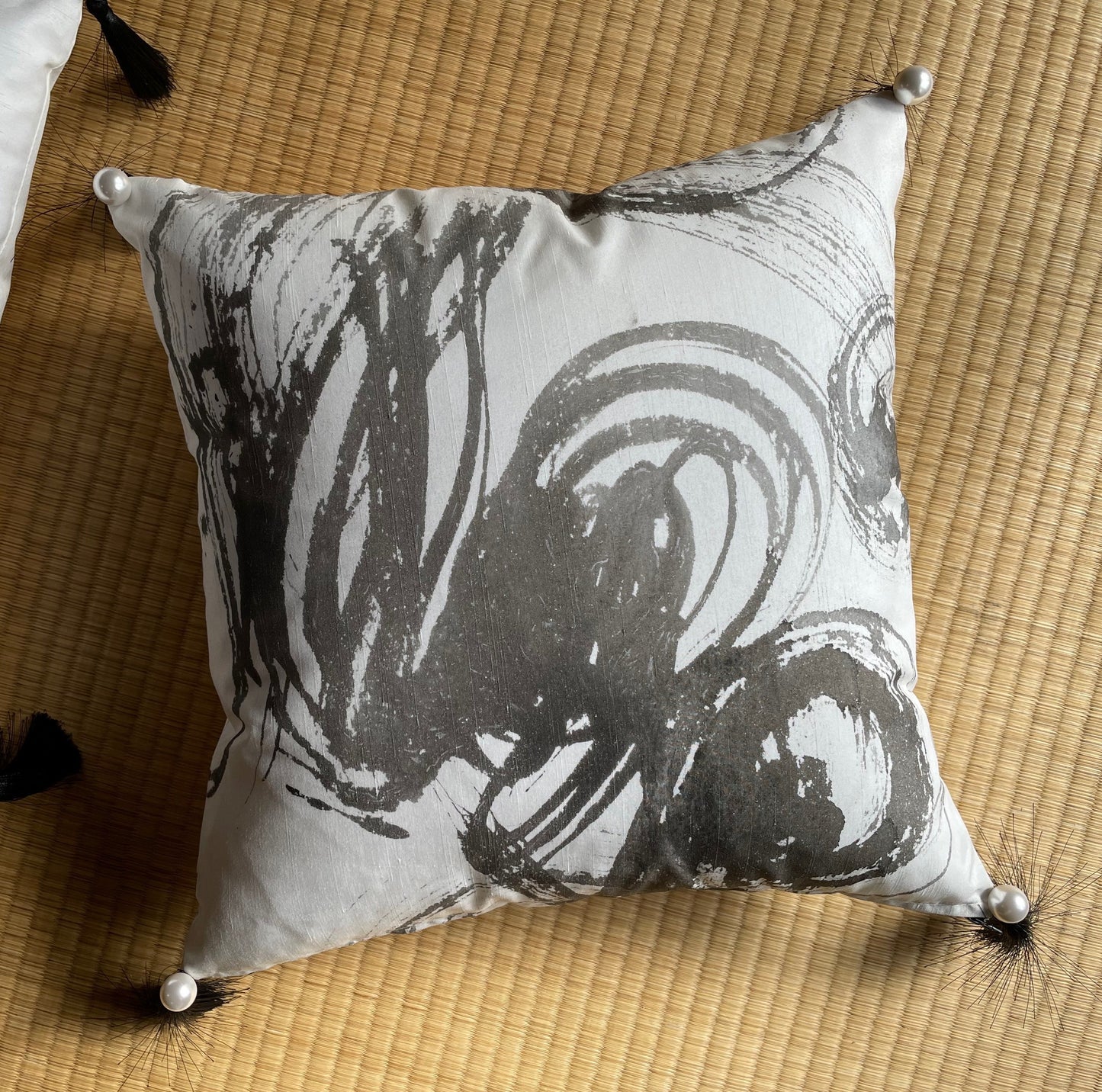 en CUSHION B