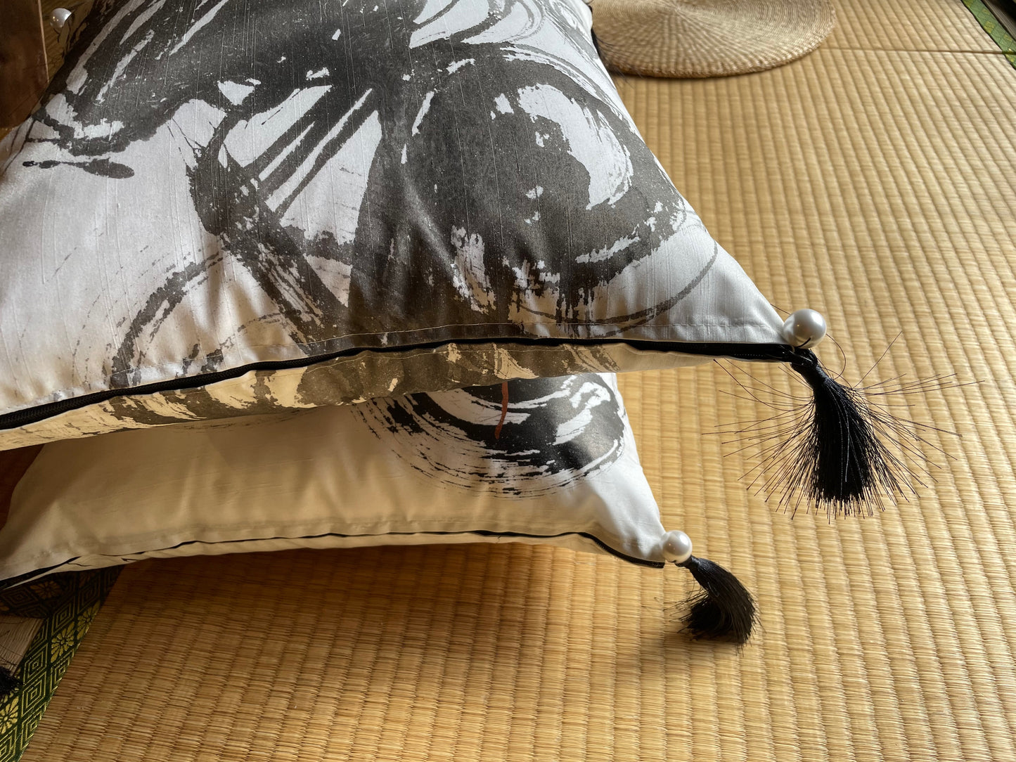 en CUSHION【一円相】 B