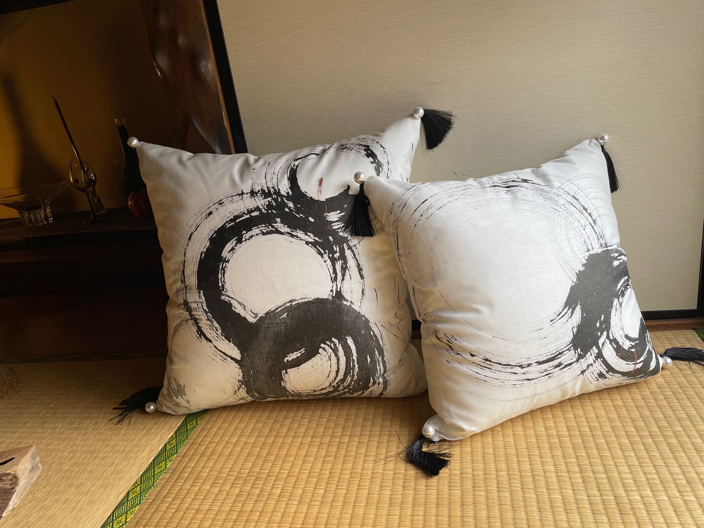 en CUSHION【一円相】 B