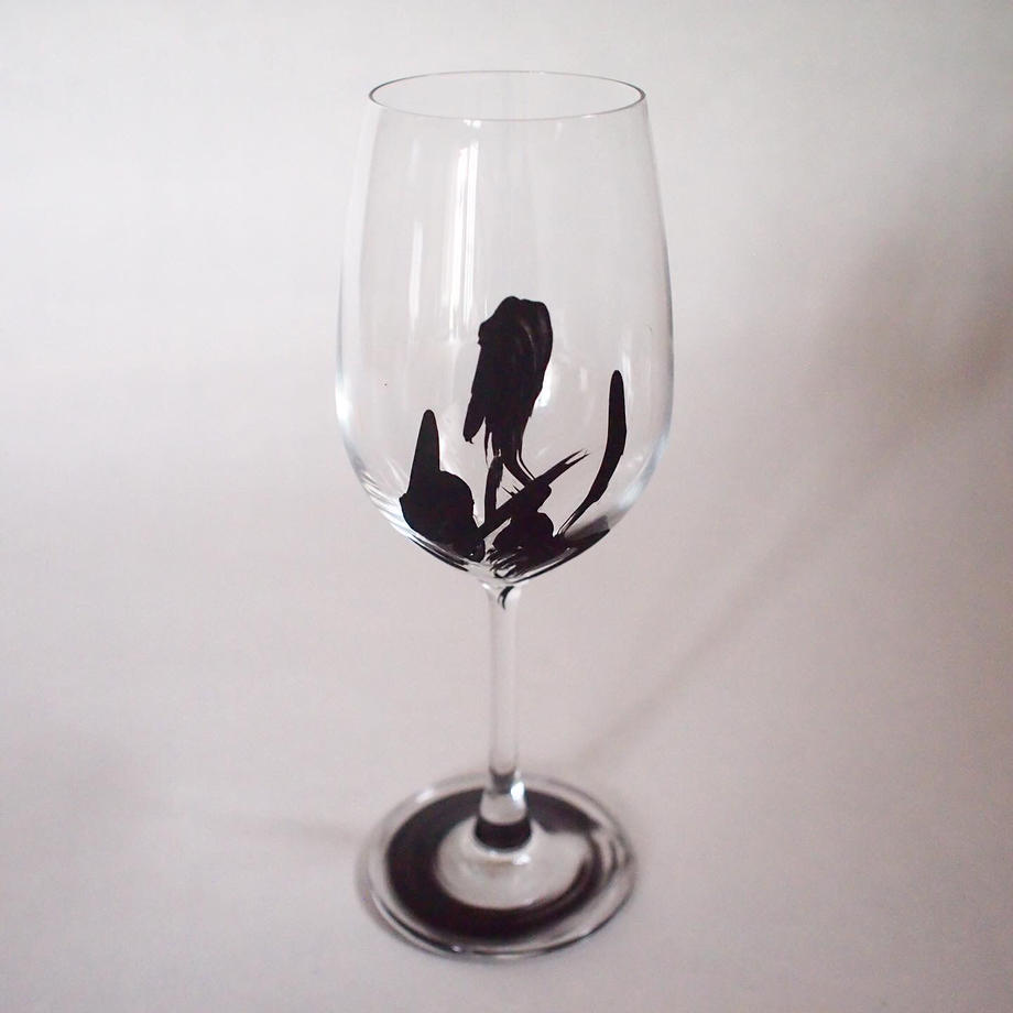 en WINE GLASS B