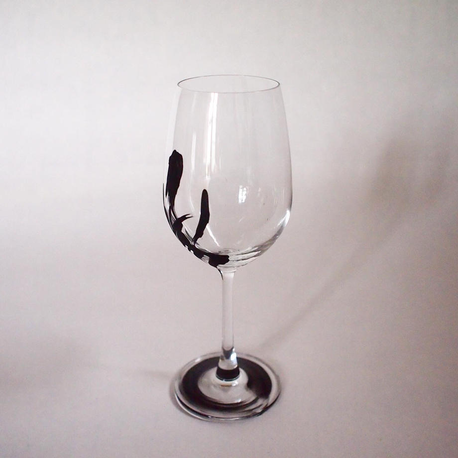 en WINE GLASS B