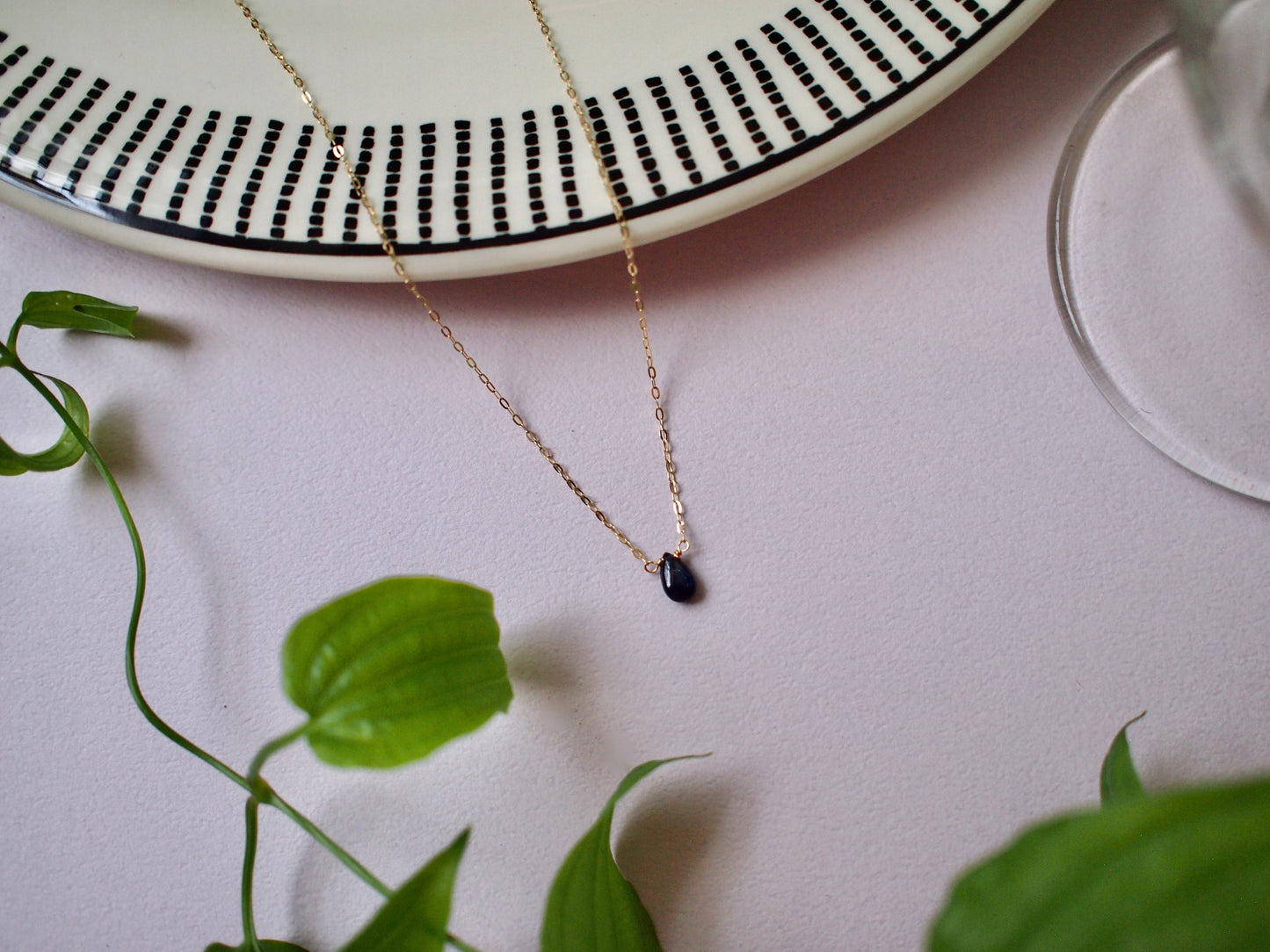 10K NUDE STONE NECKLACE / SAPPHIRE uncut
