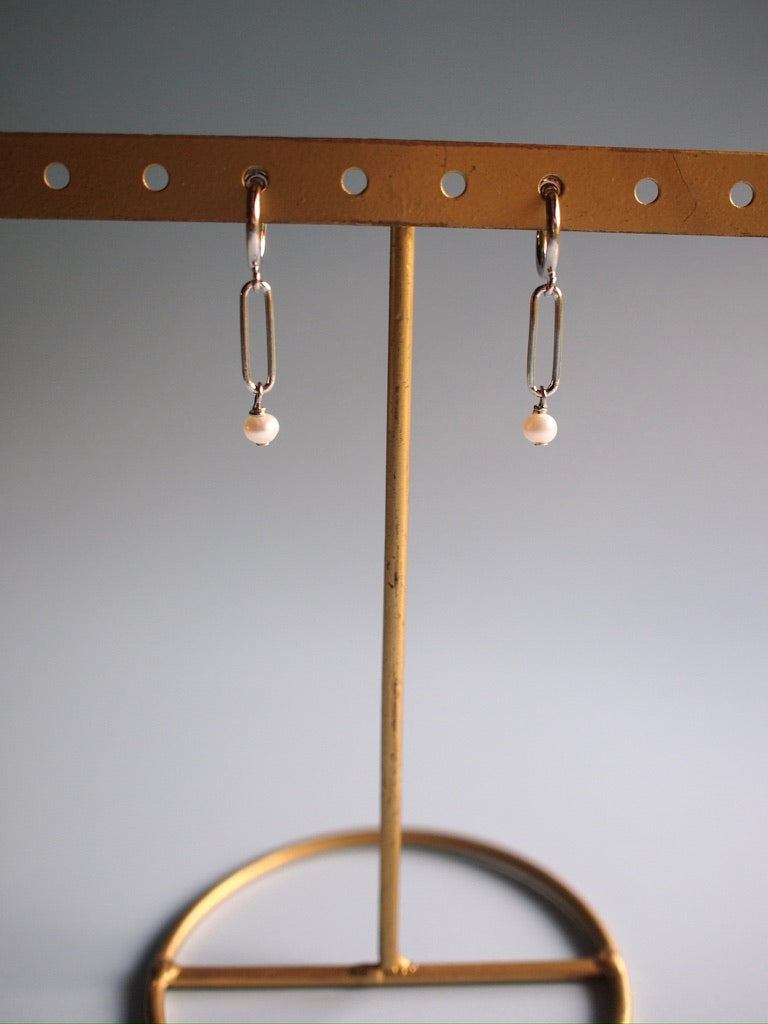 Daily Luxe_CHUNKY simple baby pearl _Silverピアス・イヤリング