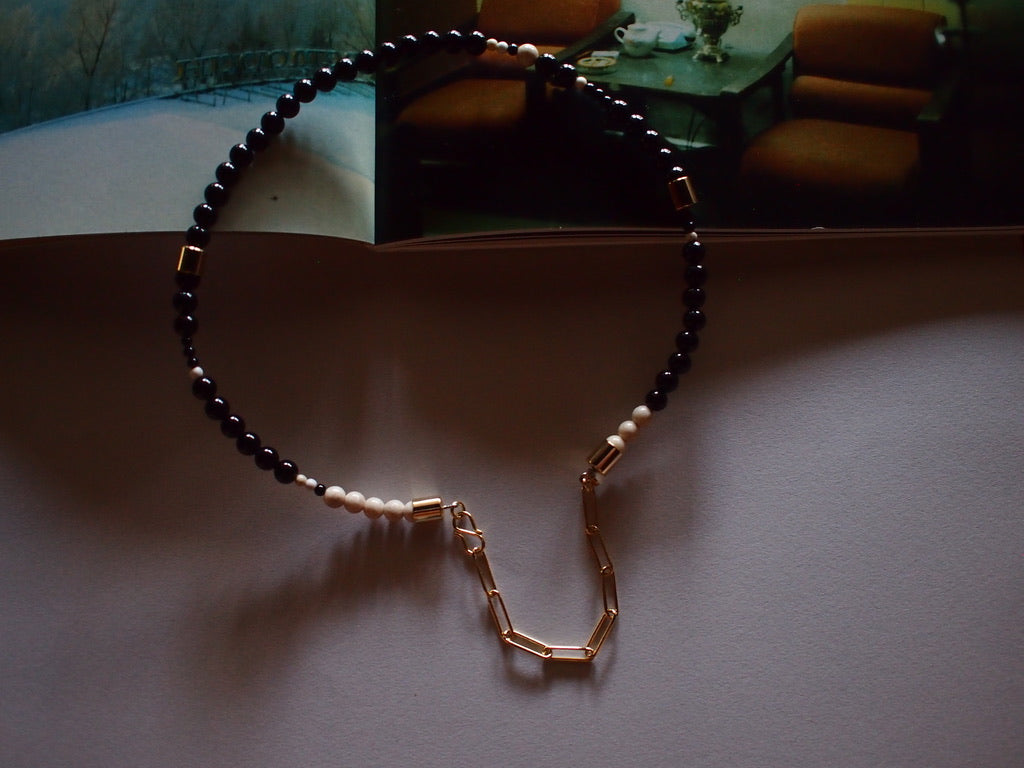 &RINA Stone Wire Necklace_BLK