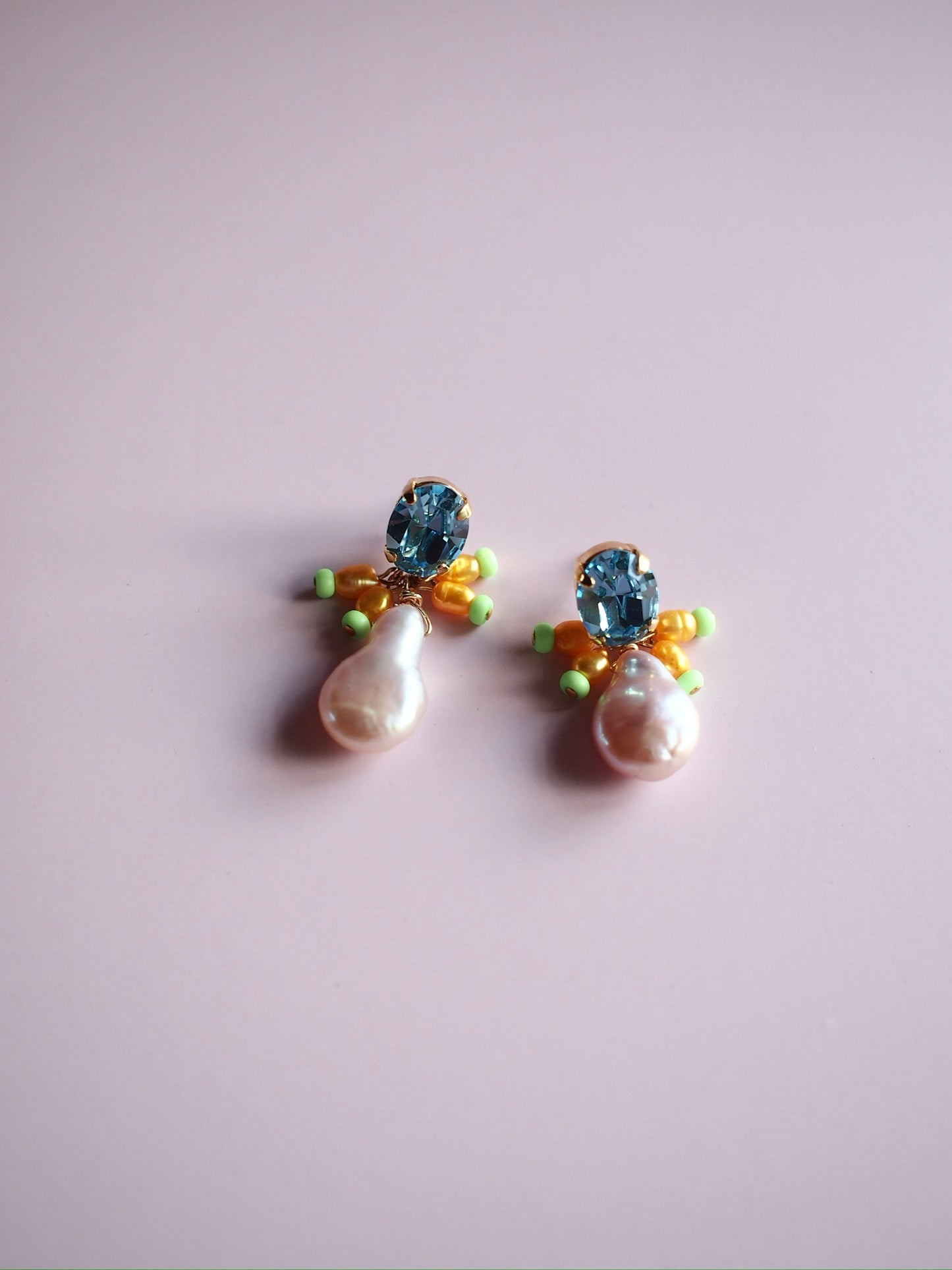 Daily Luxe_Drop pearl crystal_neon pearl _Ocean blue ピアス・イヤリング