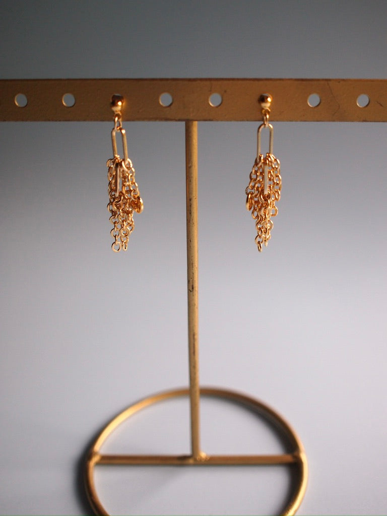 Daily Luxe_CHUNKY chain fringe_Goldピアス・イヤリング