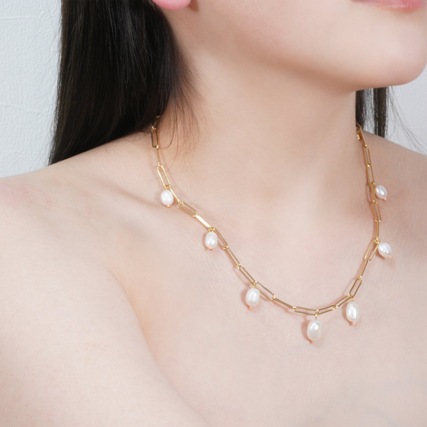 CANDY LILY PEARL NECKLACE
