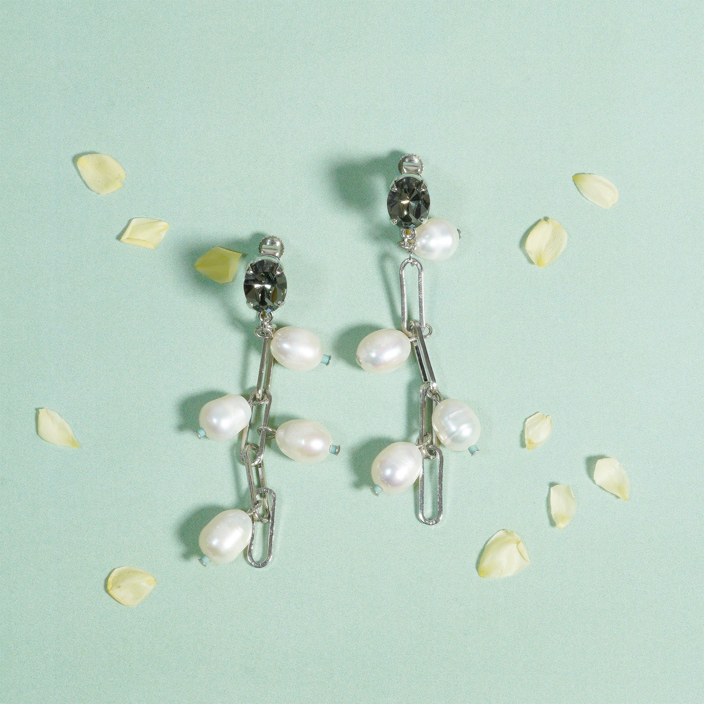 CANDY LILY PEARL EARRING